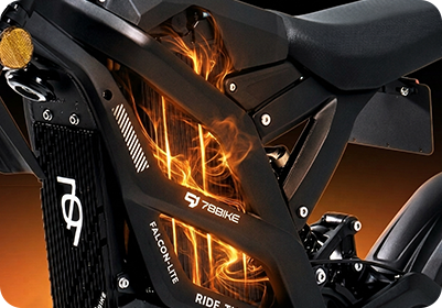 Détail du cadre Falcon Lite avec éclairage orange en studio